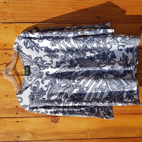 Bob Mackie Wearable Art 3/4 Sleeve V Neck White Gray Black Size Small - Picture 7 of 7